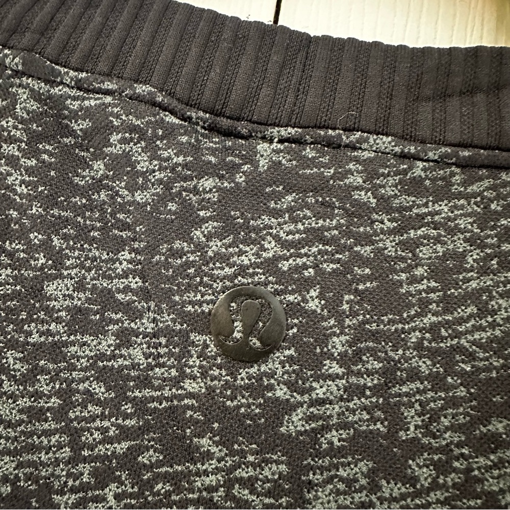 Lululemon Rest Less Pullover top 8 - Picture 5 of 5